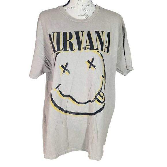 Nirvana Unisex Size Large Tan Black Yellow  Smiley Face Short Sleeve T-shirt - Picture 1 of 8